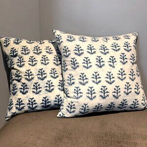 Pillows/ Cover with zipper closure